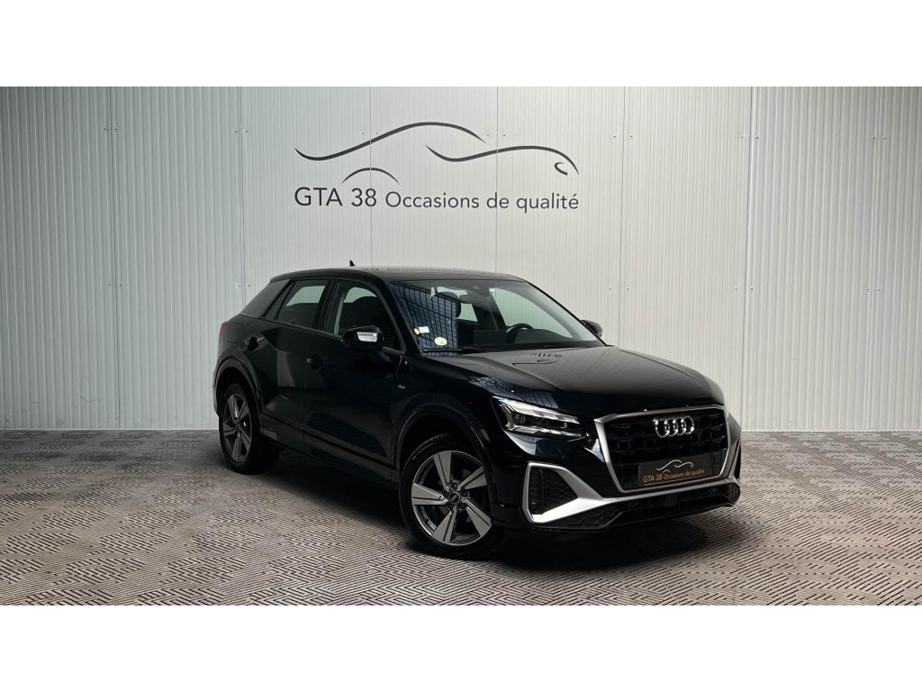 AUDI Q2