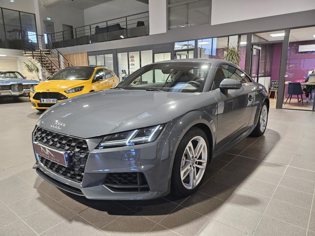 AUDI TT