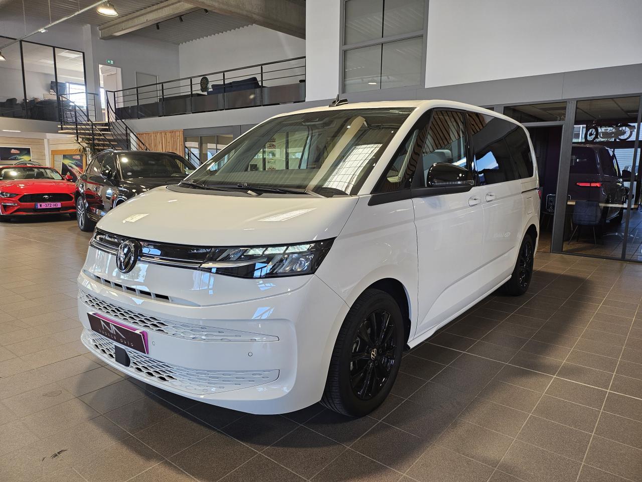 VOLKSWAGEN MULTIVAN