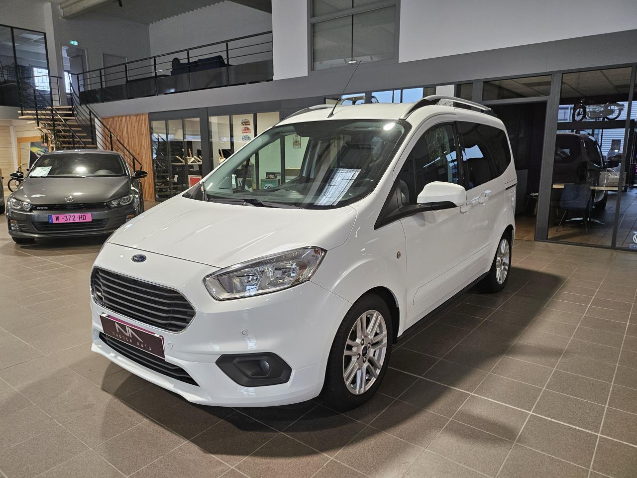 FORD TOURNEO COURIER